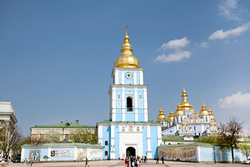 烏克蘭克里沃羅格機場三字代碼(KWG),克里沃羅格機場(Lozovatka airport)四字碼,烏克蘭機場三字碼查詢